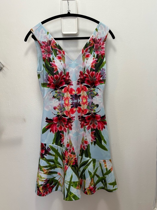 Karen Millen Dresses & Skirts - Karen Millen Light Blue Floral V-Neck Mini Dress